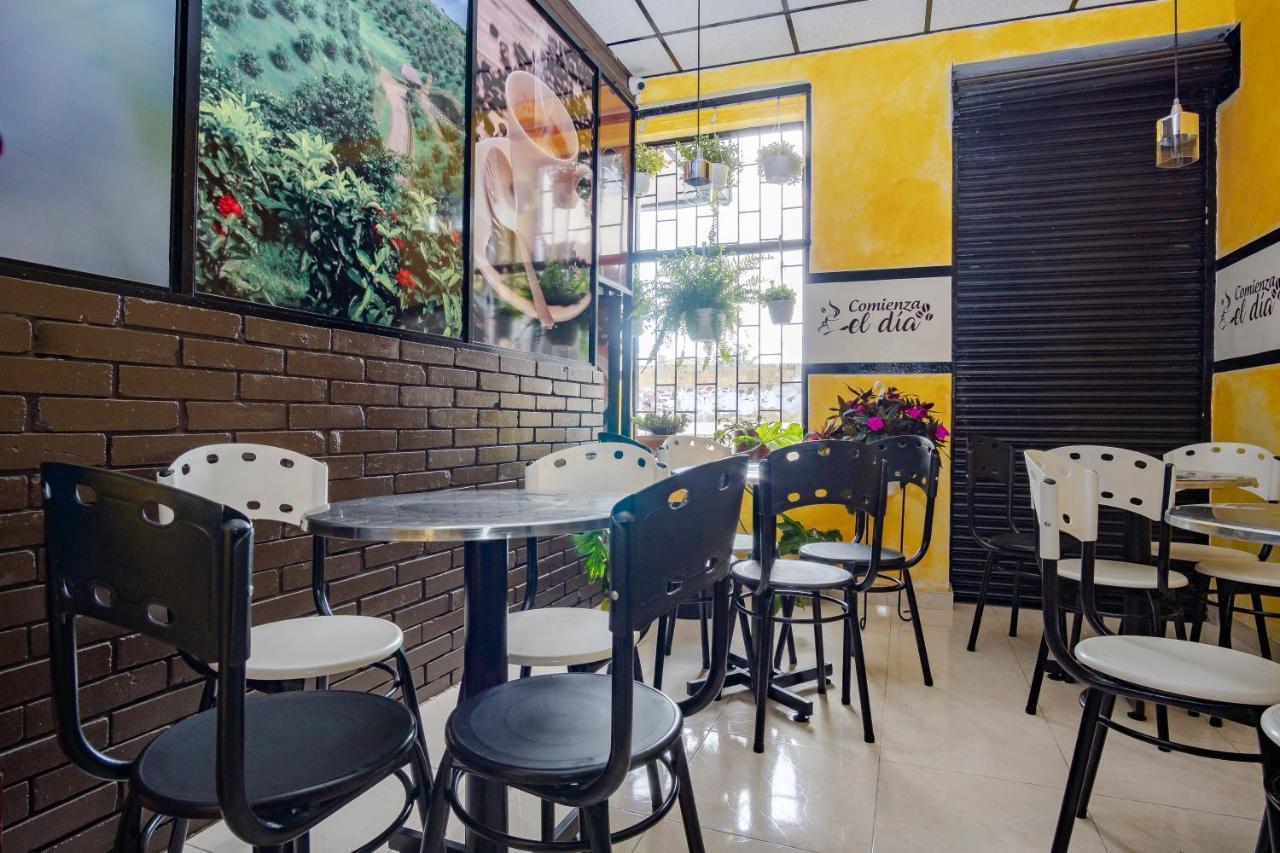 Ayenda Europa Hotel Bogota Buitenkant foto