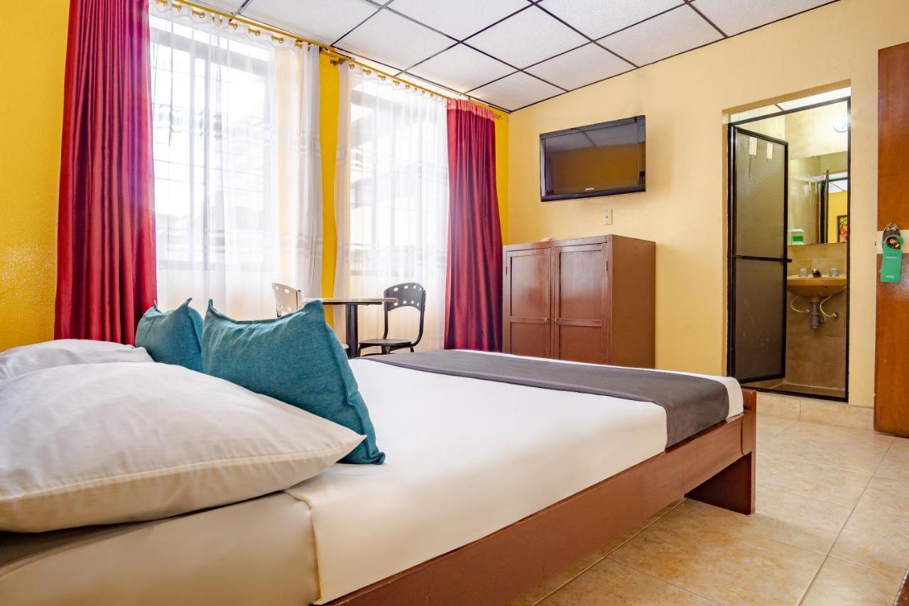 Ayenda Europa Hotel Bogota Buitenkant foto