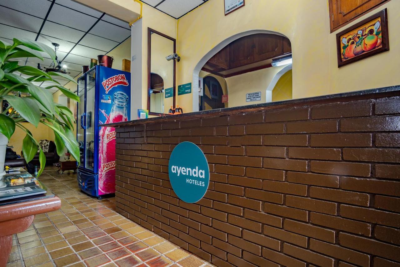 Ayenda Europa Hotel Bogota Buitenkant foto