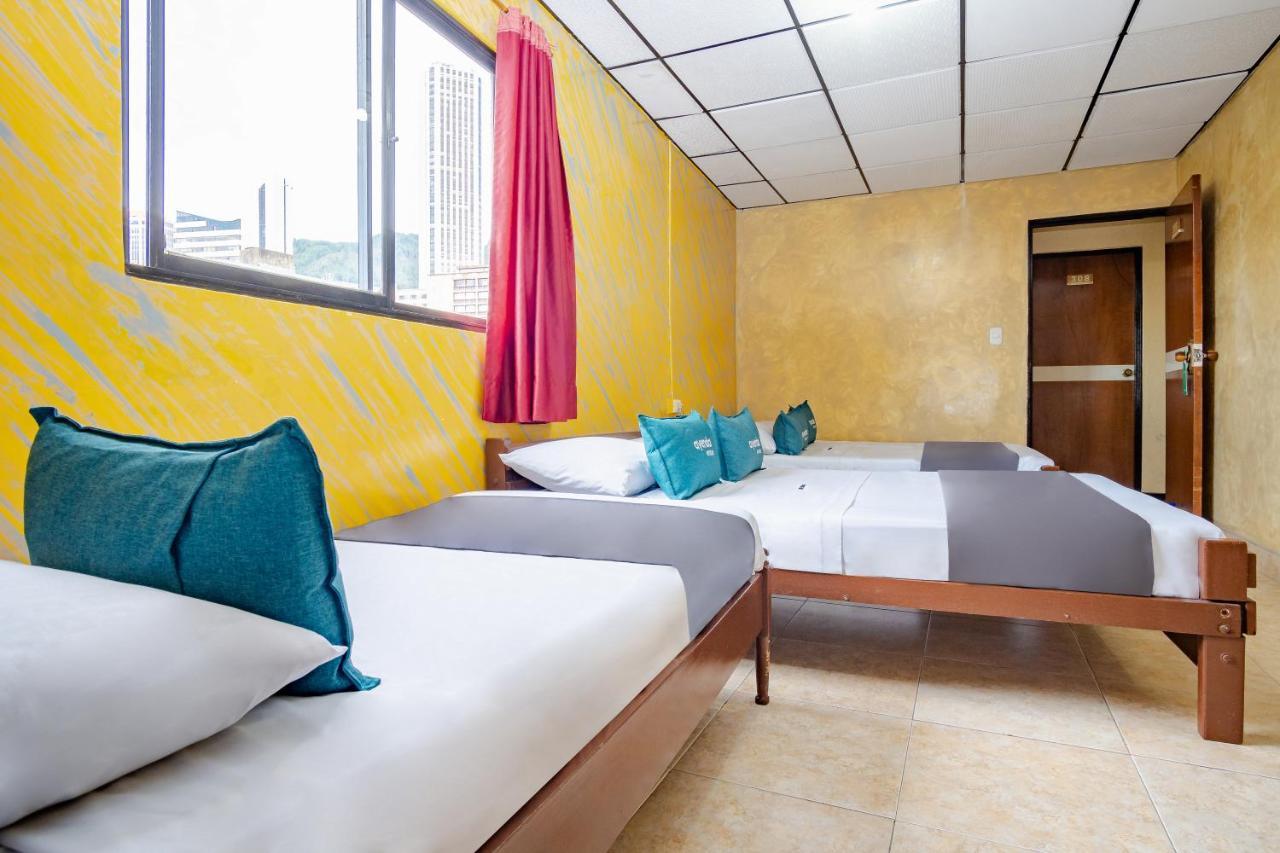 Ayenda Europa Hotel Bogota Buitenkant foto